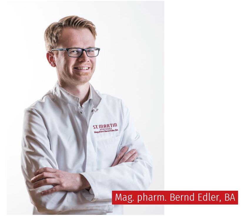 Mag. pharm. Bernd Edler Apotheker und Inhaber der Apotheke St. Martin in Villach in einem weißen Apotheker Kittel.