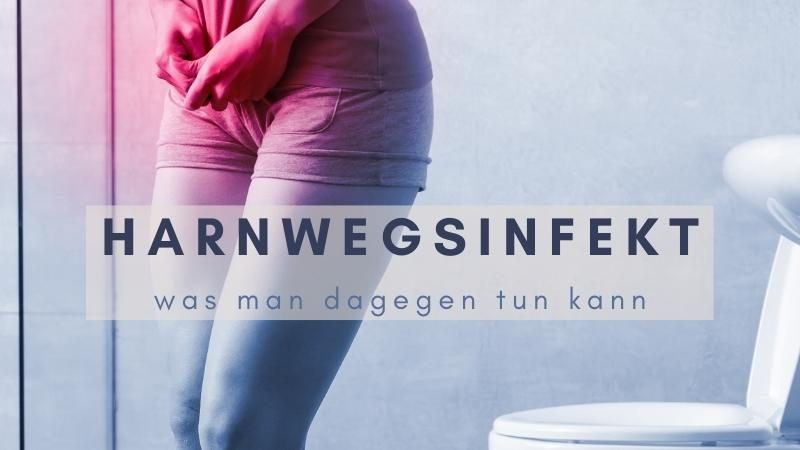 Person im Badezimmer, die sich die Beine zusammenkneift "Harnwegsinfekt. Was mann degegen tun kann"