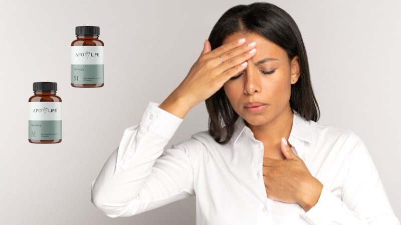 Junge Frau mit Post Covid Symptomen und Re-Aktiv Kapseln von ApoLife